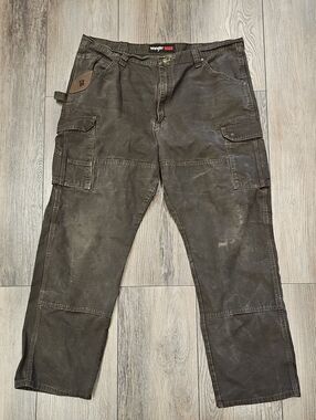 Wrangler, Dark Brown Canvas Cargo Pants, Utility Pockets. Men's, Work, Travel